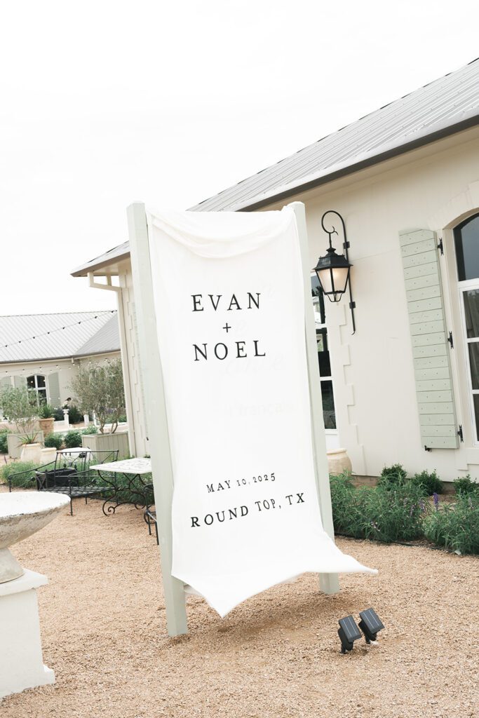 Round Top wedding