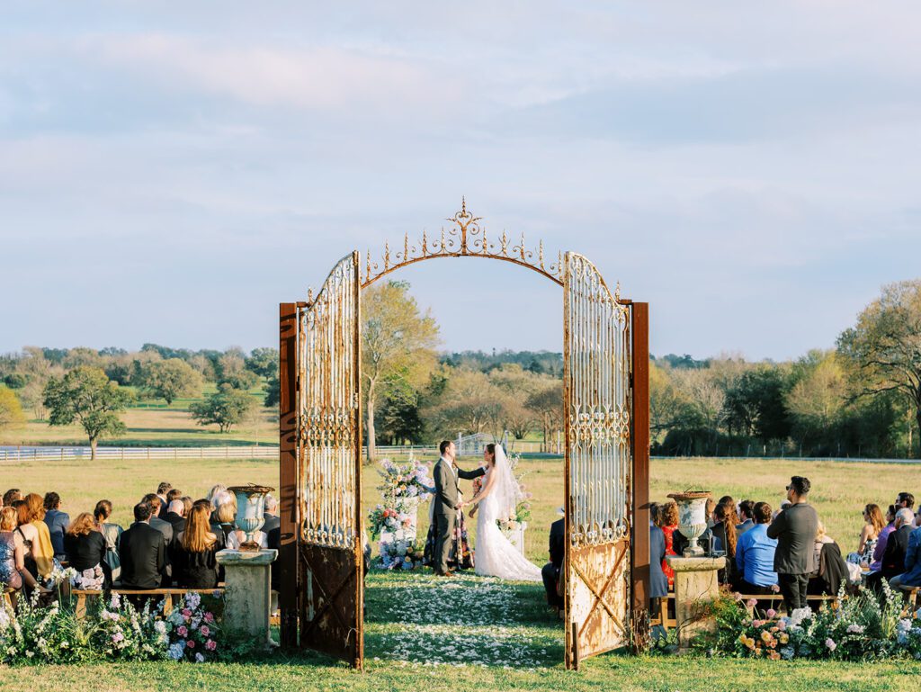 Round Top wedding